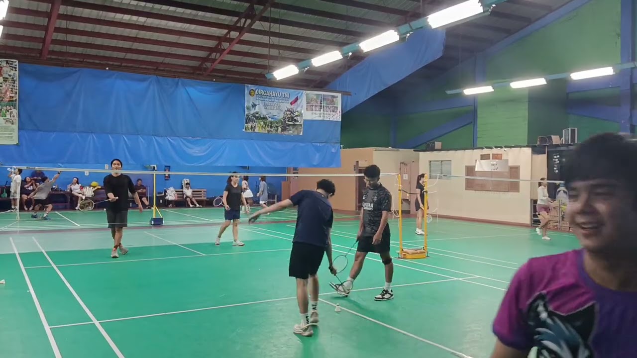 Badminton 2 games