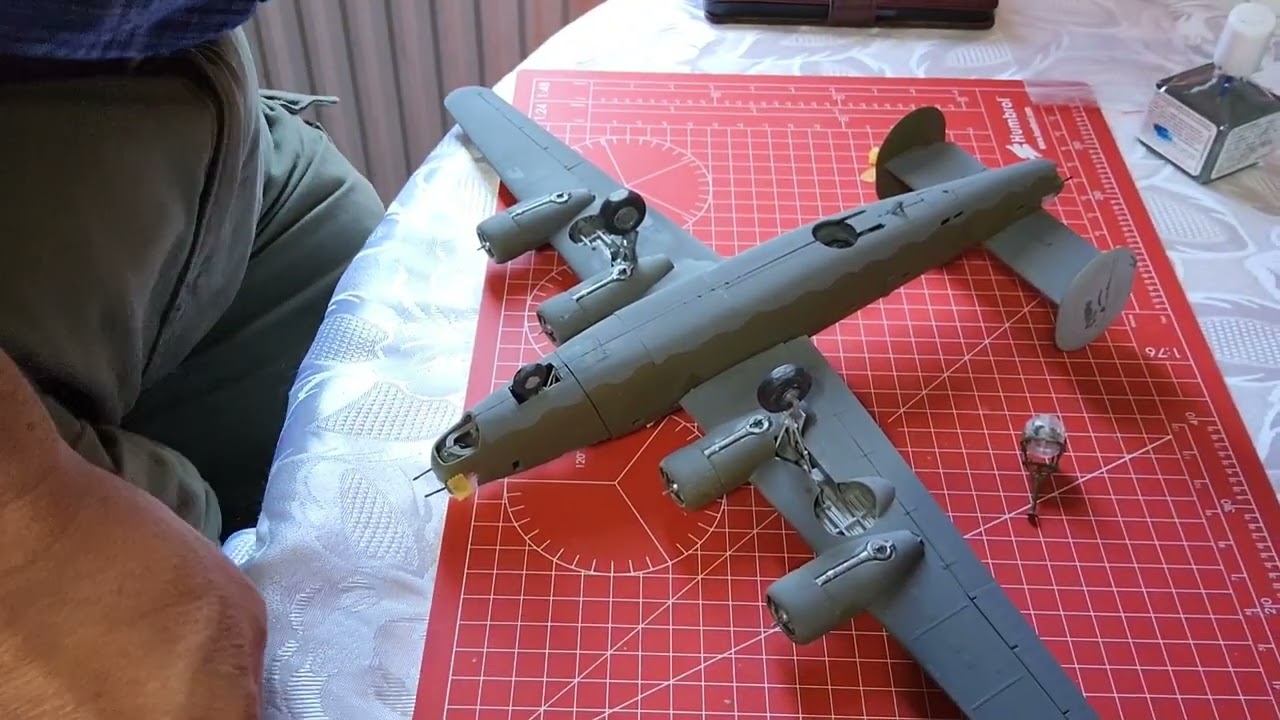 Airfix Consolidated B-24H Liberator 14