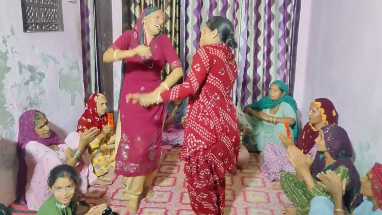 😍😘 भरी ऐ जवानी मेरा रूप गजब का फूली नहीं समाऊ में 🤗🙏 ||🌹Khazani Devi🌹#bhajan