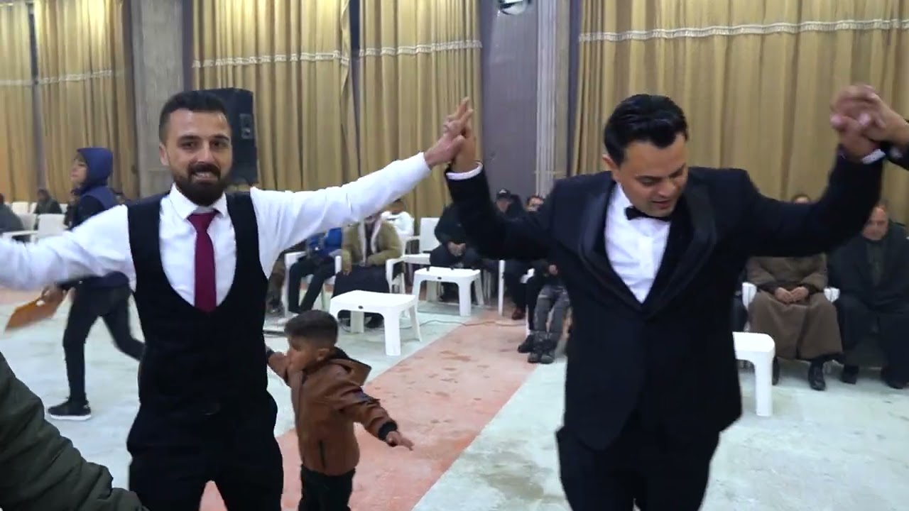 من أفراح اهالي منبج العريس عبدو ابو الوفا الفنان رامي الفيصل والفنان حسين ابو رسول part 2 