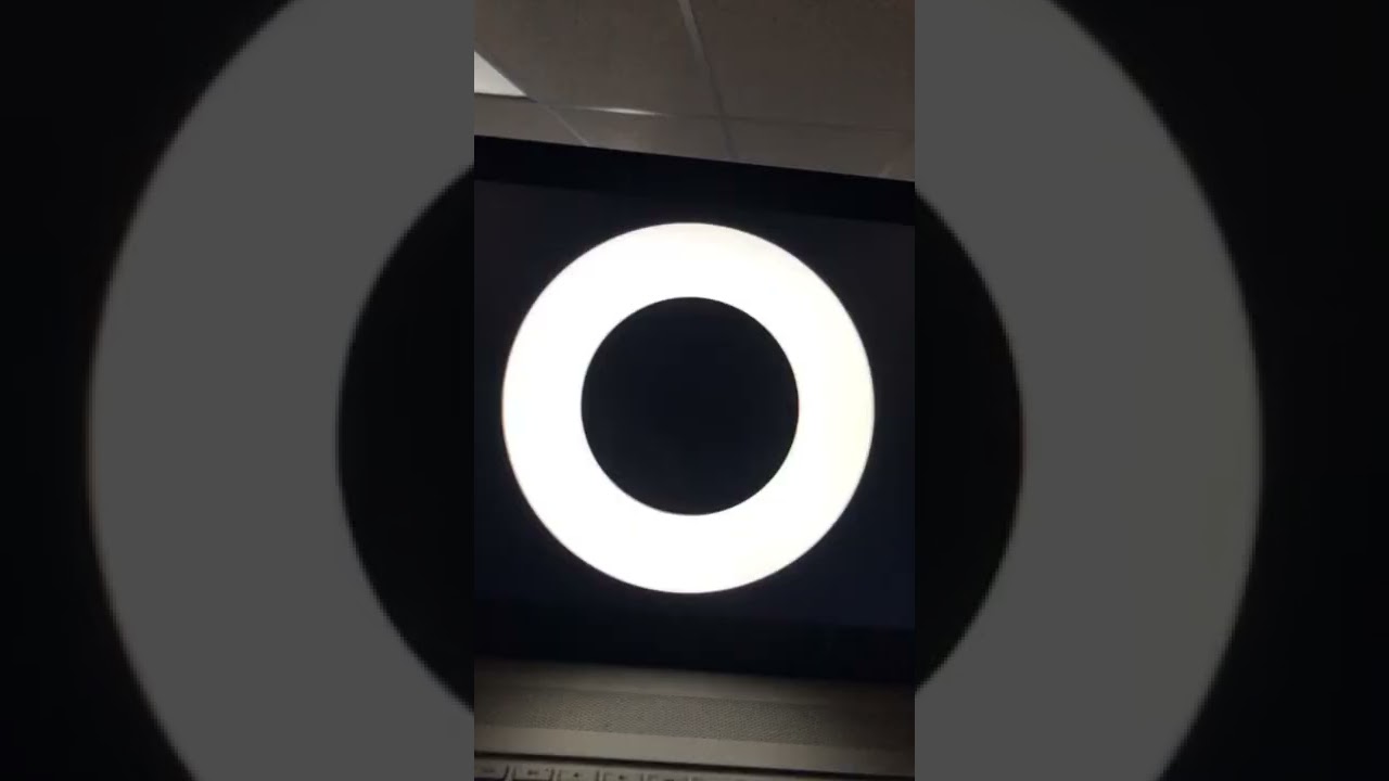 Hack the ring light! It's almost as effective as a real ring light! - Apple #Shorts