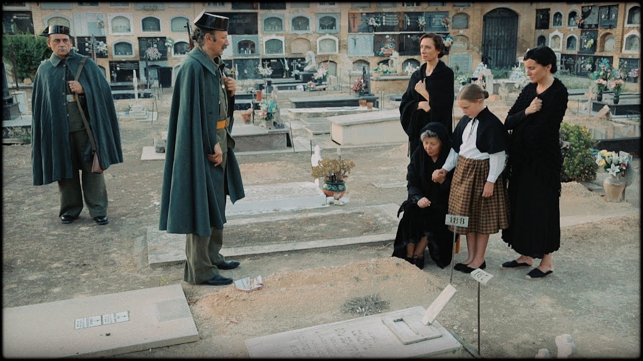 DOCUMENTAL Dones de Novembre. Les fosses clandestines del franquisme, 2015.