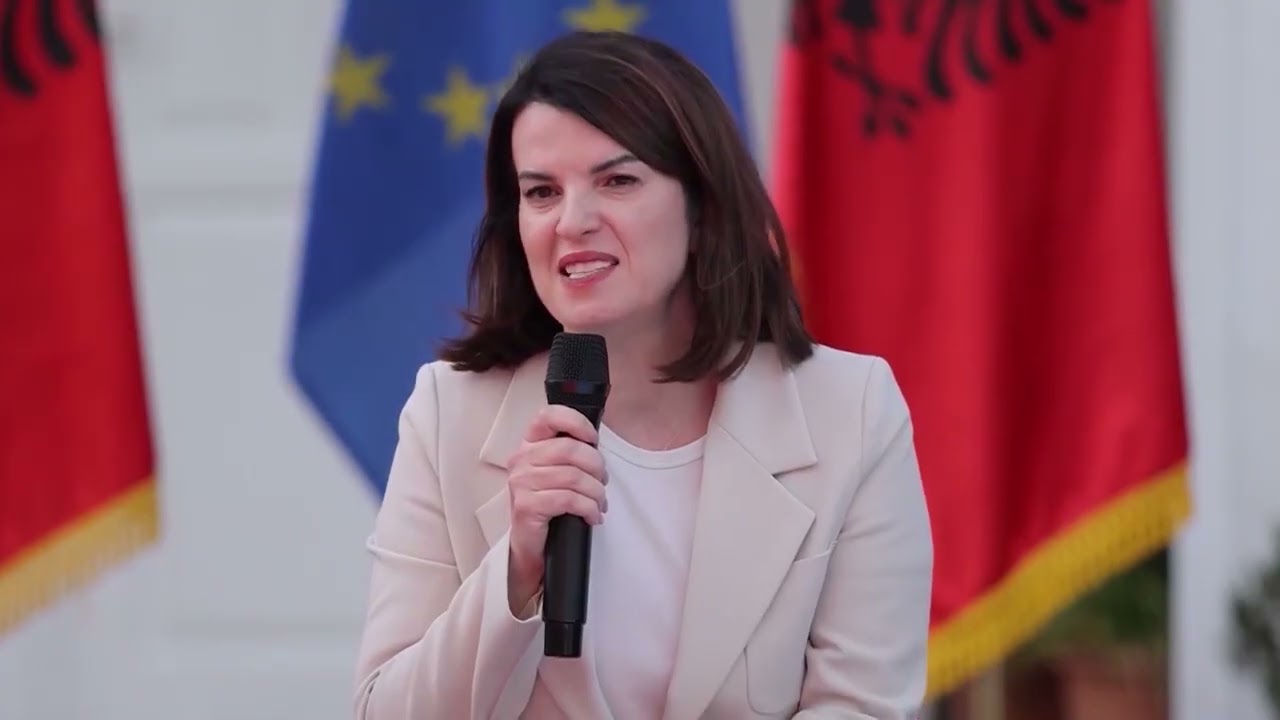 Klan News-Rama i dorëzon Begajt ndryshimet në qeveri