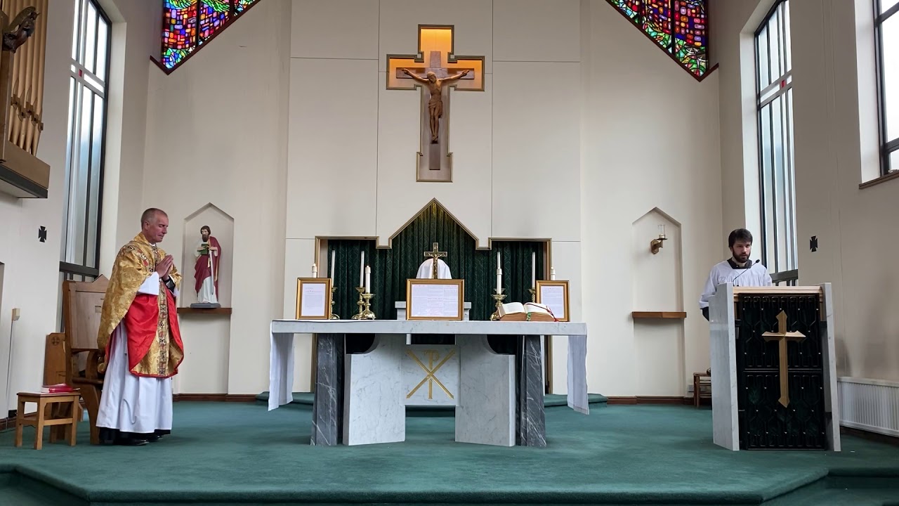 Ordinariate Mass for the feast of the Most Holy Trinity