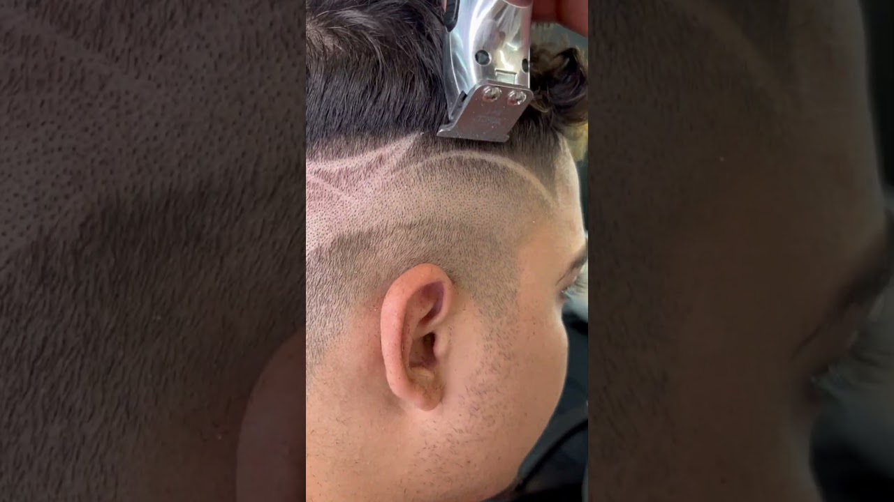 Taglio di capelli con il disegno ￼