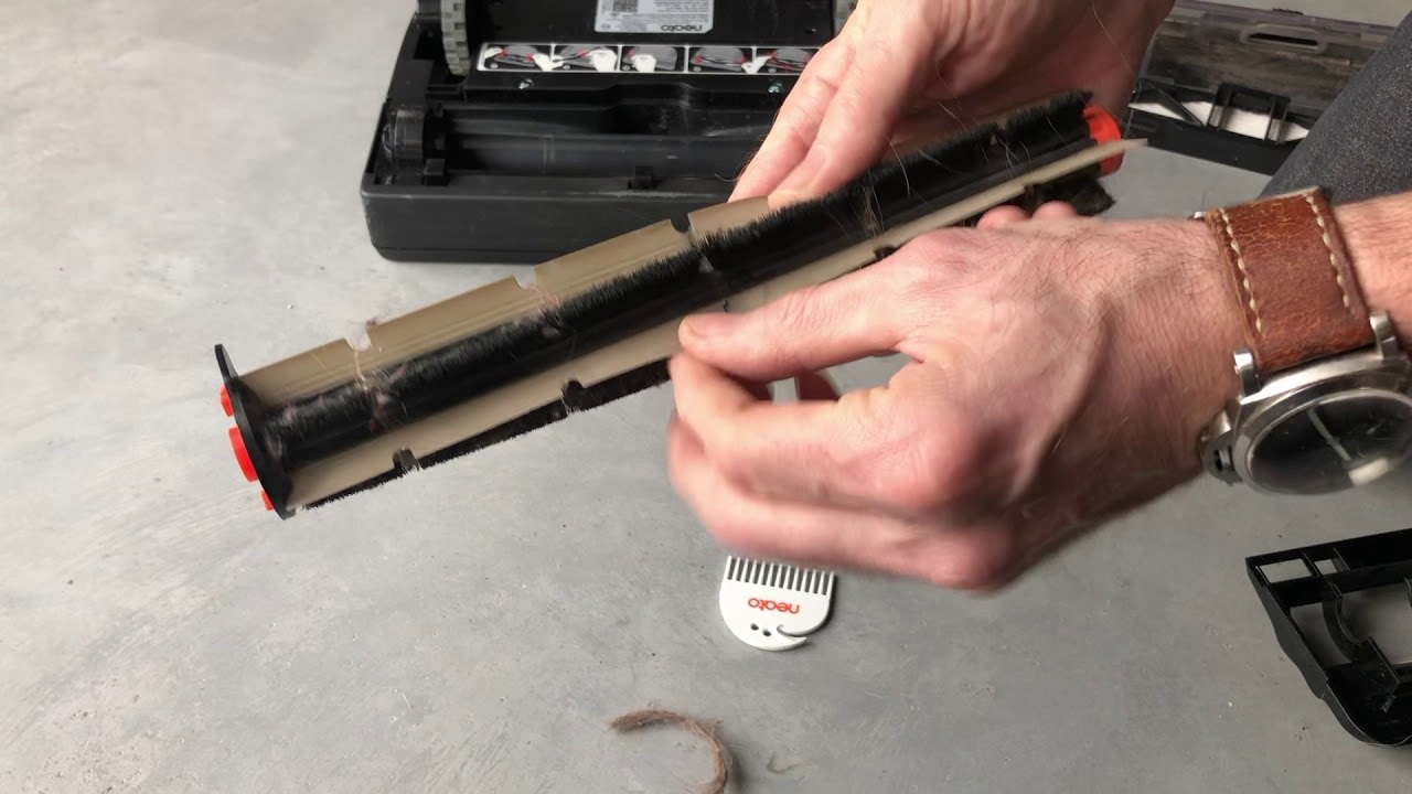 Neato D7 - Weekly cleaning, thoroughly!