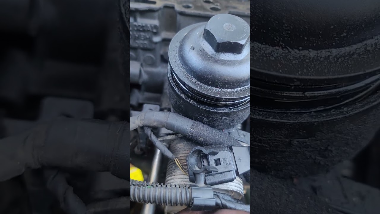Снятие корпуса масляного радиатора и охладителя VW Jetta #автомобили #jettatdi #volkswagenjetta #...