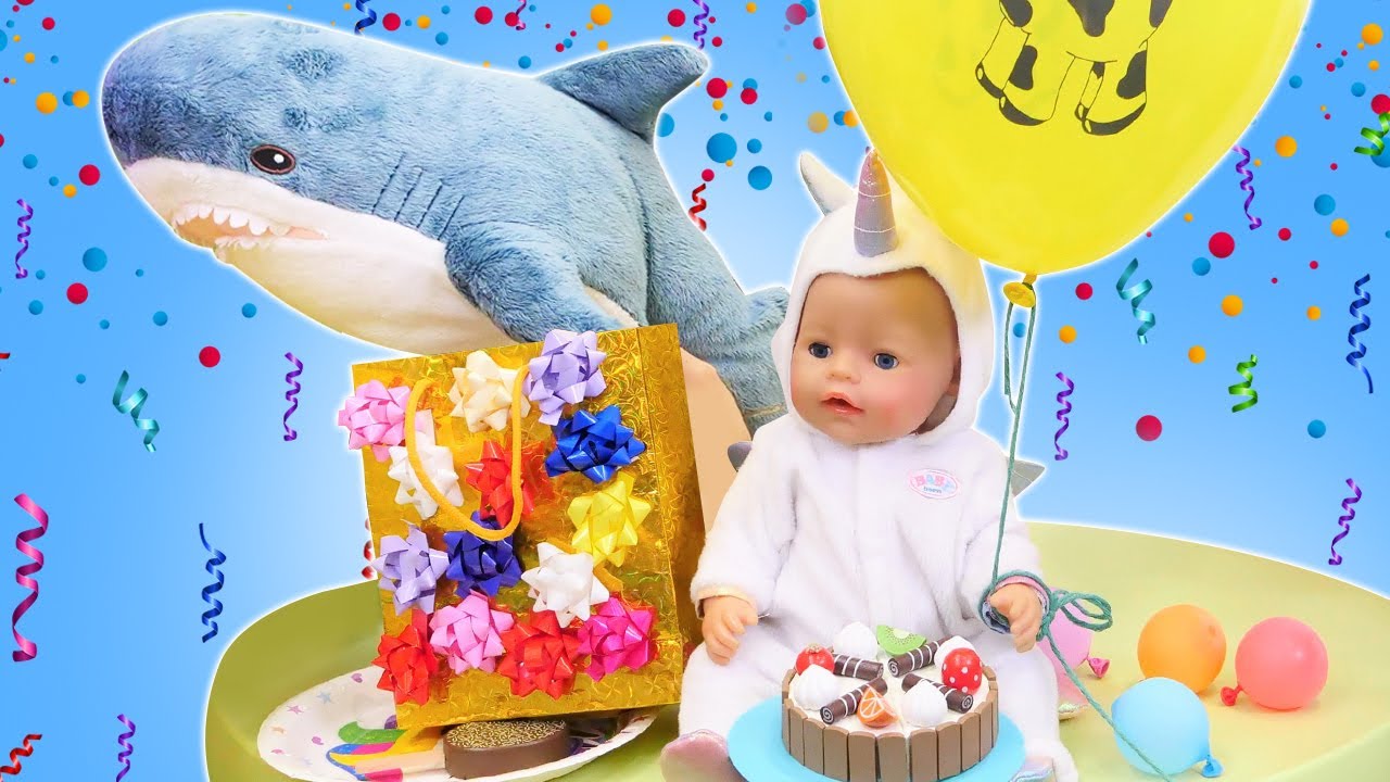 Oyuncak bebek ile eğlenceli video. Baby Born Unicorn doğum günü kutlayalım!