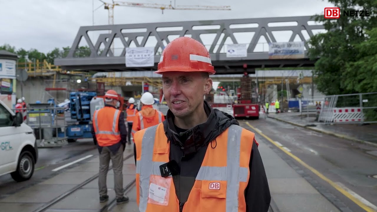 VDE 8: Brückeneinhub in Halle (Saale) Rosengarten im Juli 2021