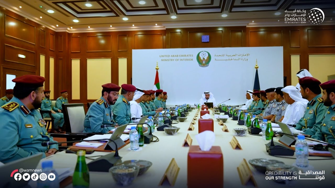 سيف بن زايد يترأس اجتماع مجلس 
