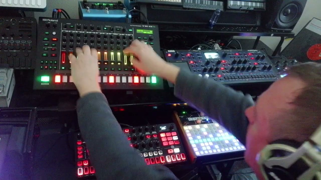 Old School Rave Flavors (Novation Cicuit Tracks, Roland TR-8s, Synthstrom Deluge, Korg Multi/Poly)