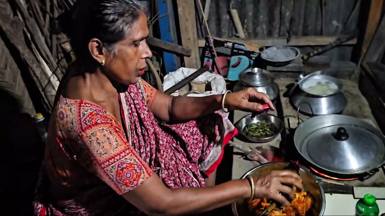 শাশুড়ি-বউমার স্পেশাল রেসিপি ❤️ দেশি মুরগির কষা মাংস রান্না।#village life #গ্রাম বাংলার রান্না 
