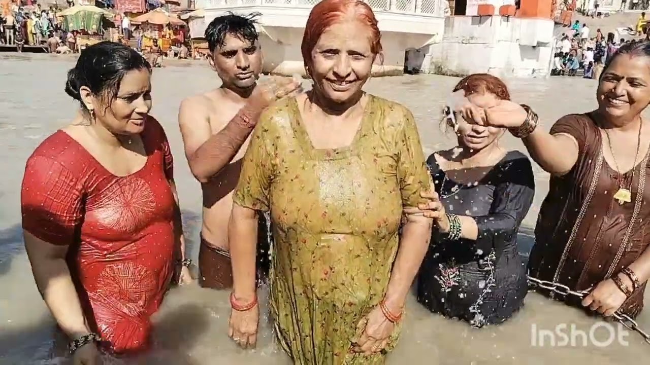 हरिद्वार में गंगा मे डुबकी लगाई Digital Nani Ji के साथ हर हर गंगे @Rajasthani_vlog_official
