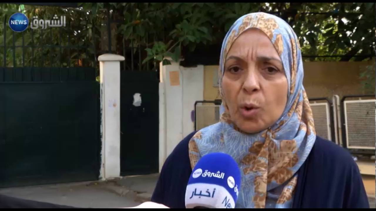 النقابات المضربة تتحدى الوزارة وتشل المؤسسات التربوية