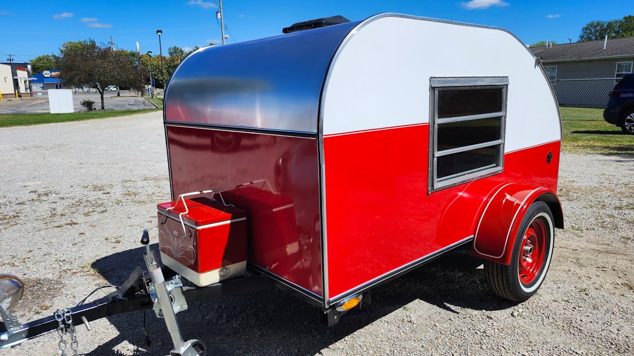 FROM JUNK POP UP TO VINTAGE TEARDROP FINAL timelapse TRIM SKIN ELECTRIC FENDERS electric solar