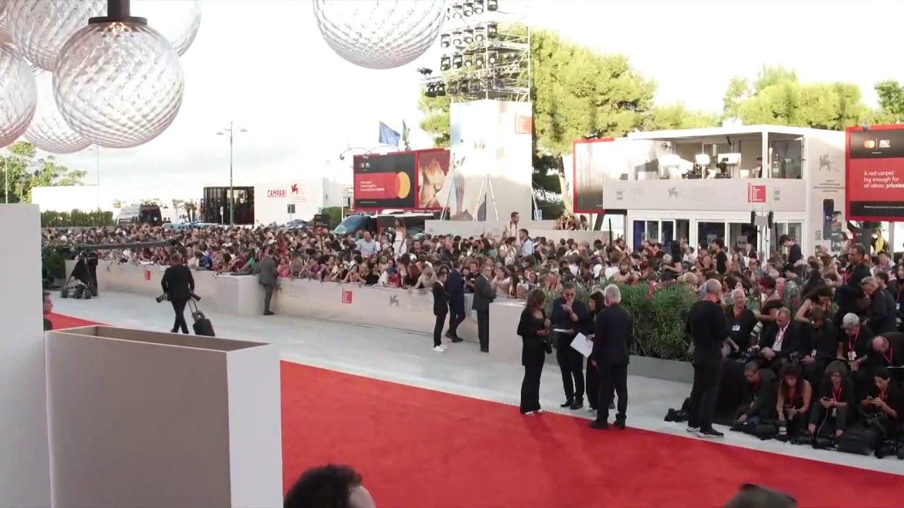 Oscar Isaac, Jacob Elordi walk Venice red carpet for 'Frankenstein' premiere