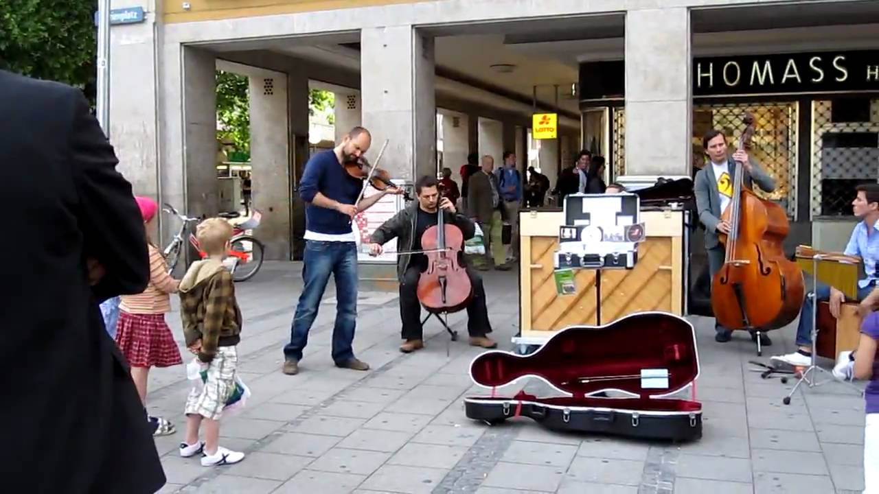 Canon in D @ MarienPlatz, Munich (HD FORMAT)