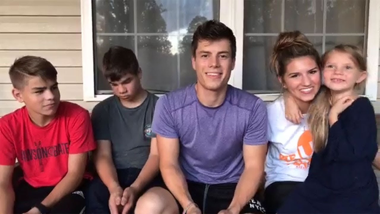Bates Family Live: The Bates Emptying The Nest