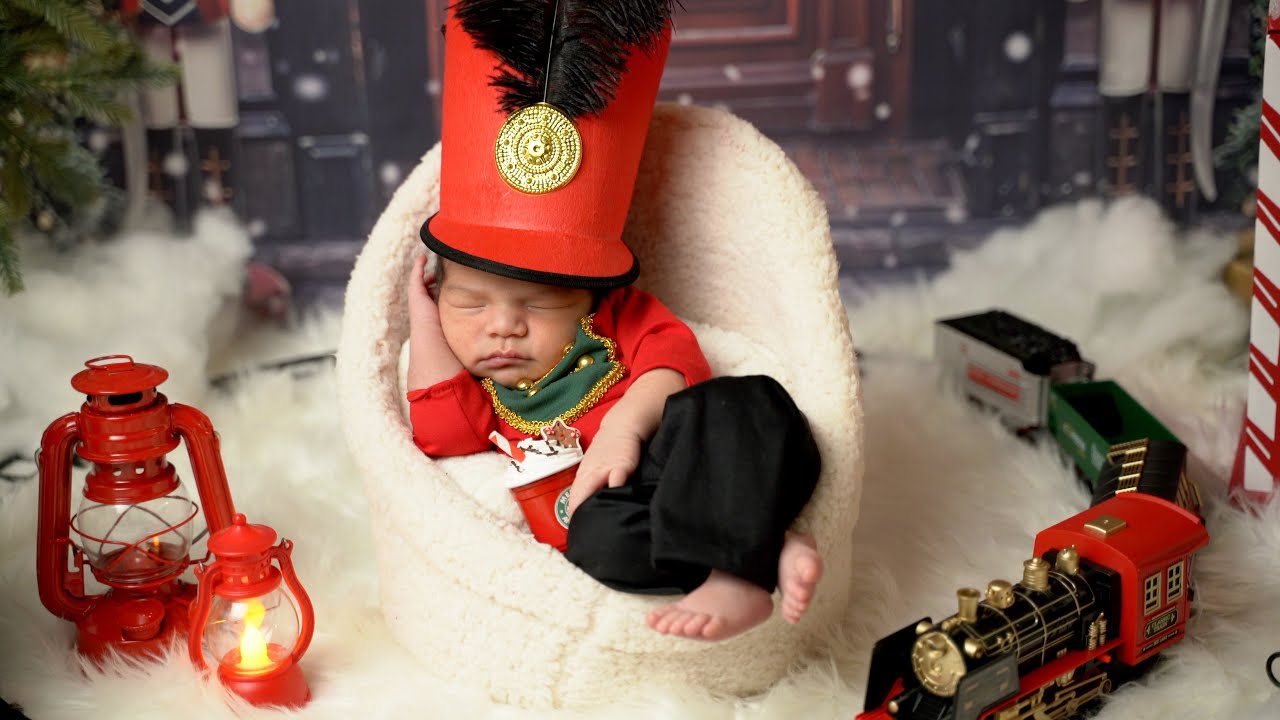 Leonardo's Newborn Session
