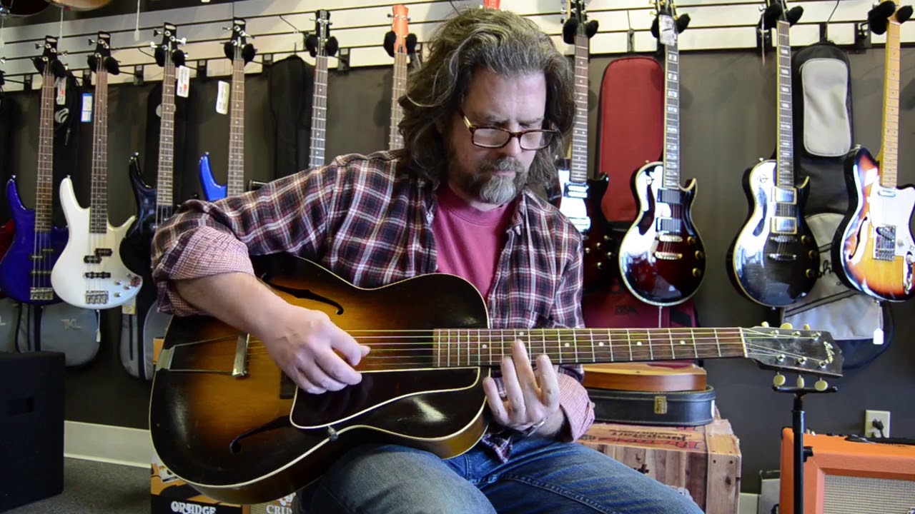 Vintage 1933 Gibson L-50 Archtop Acoustic Demo w Steve Kiernan | Guitar Hangar