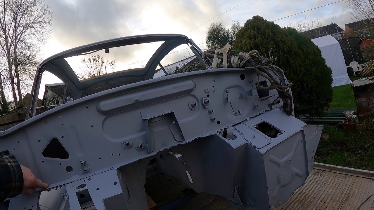 E-Type 60th anniversary 2+2 challenge the Classic Jaguar is Back at the Ed Shed.. Whats left?