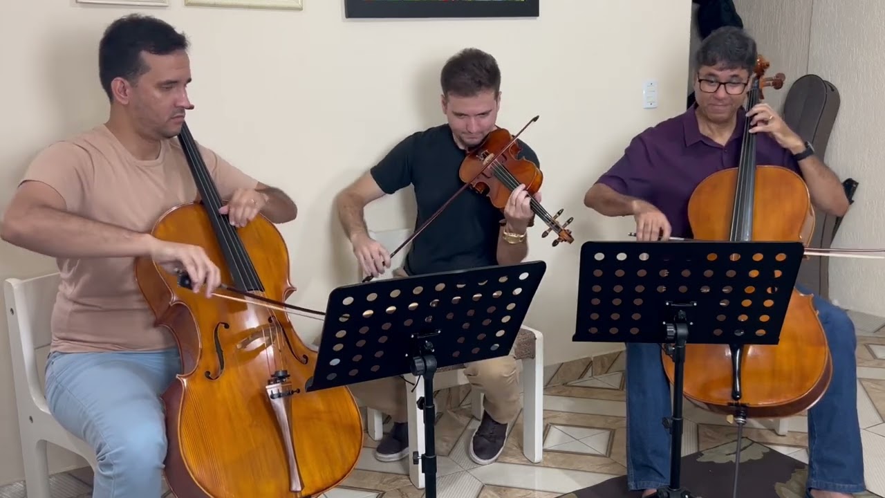 CCB Hino 115 - Minha alma engrandece… - Trio de Cordas