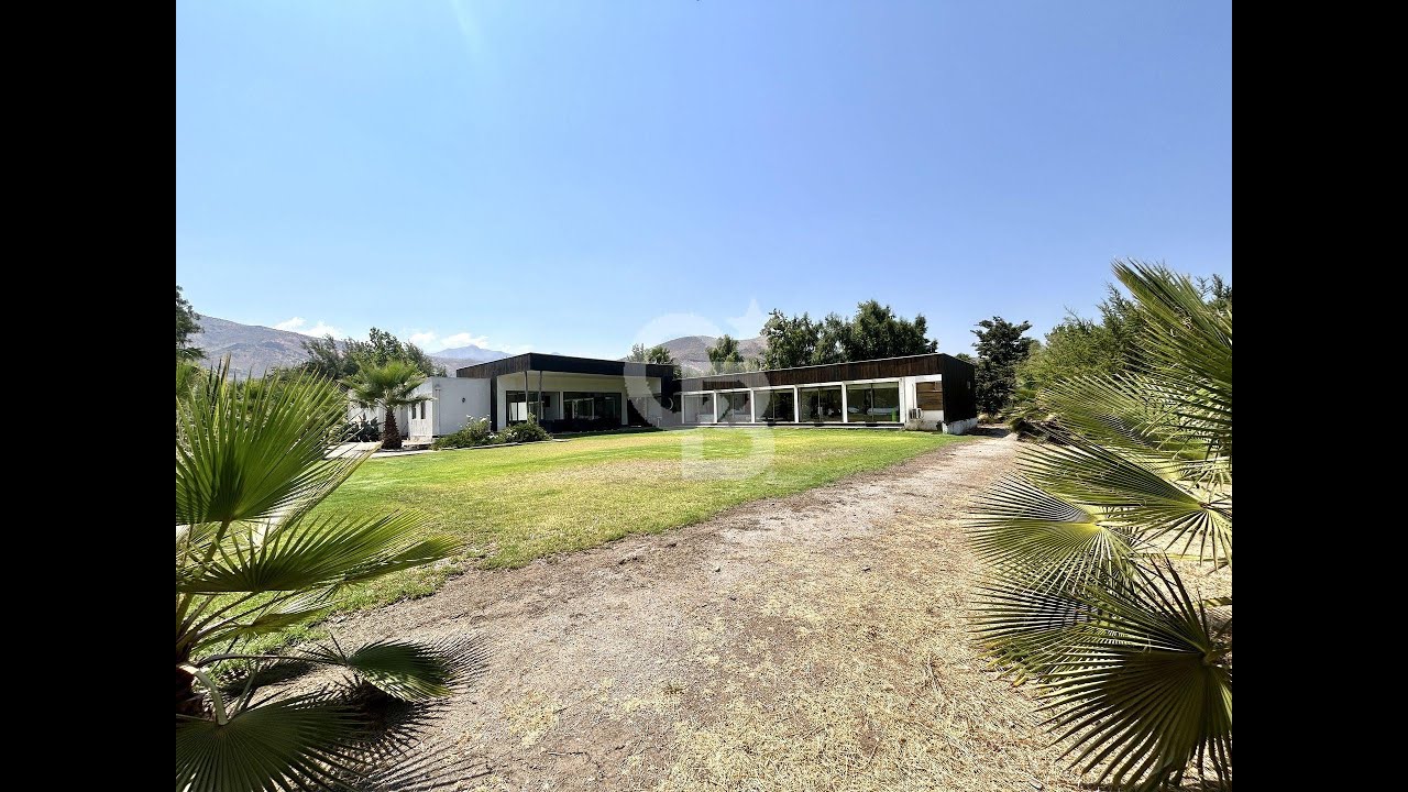 ID 38300 ‐ Amplia | cómoda | Las Brisas de Chicureo