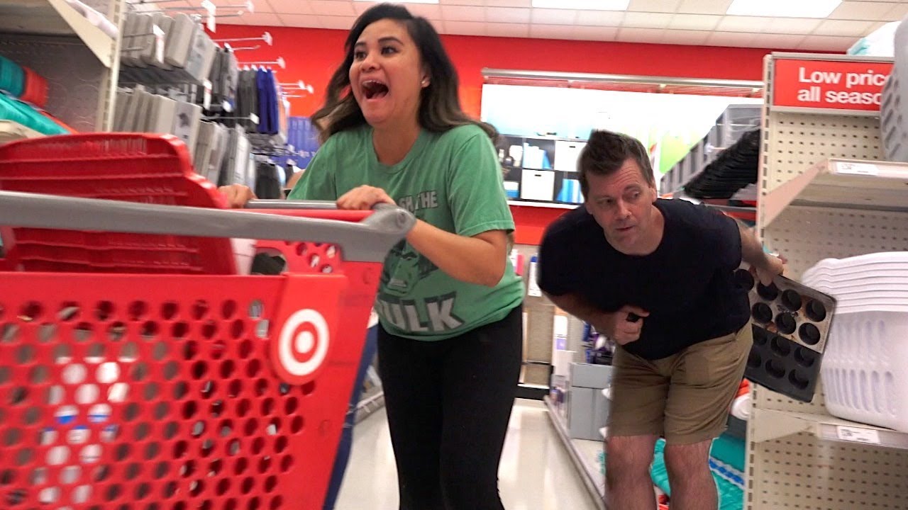 Пукает очень ДЛИТЕЛЬНЫМИ ПУКАМИ в Target | Джек Вейл