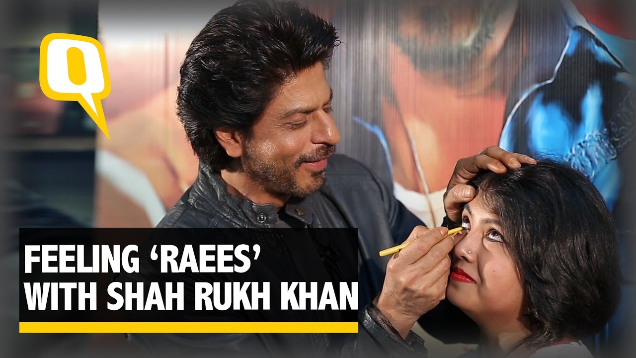The Quint- Exclusive: Feeling ‘Raees’ With SRK, Miyanbhai And A Kajal Stick