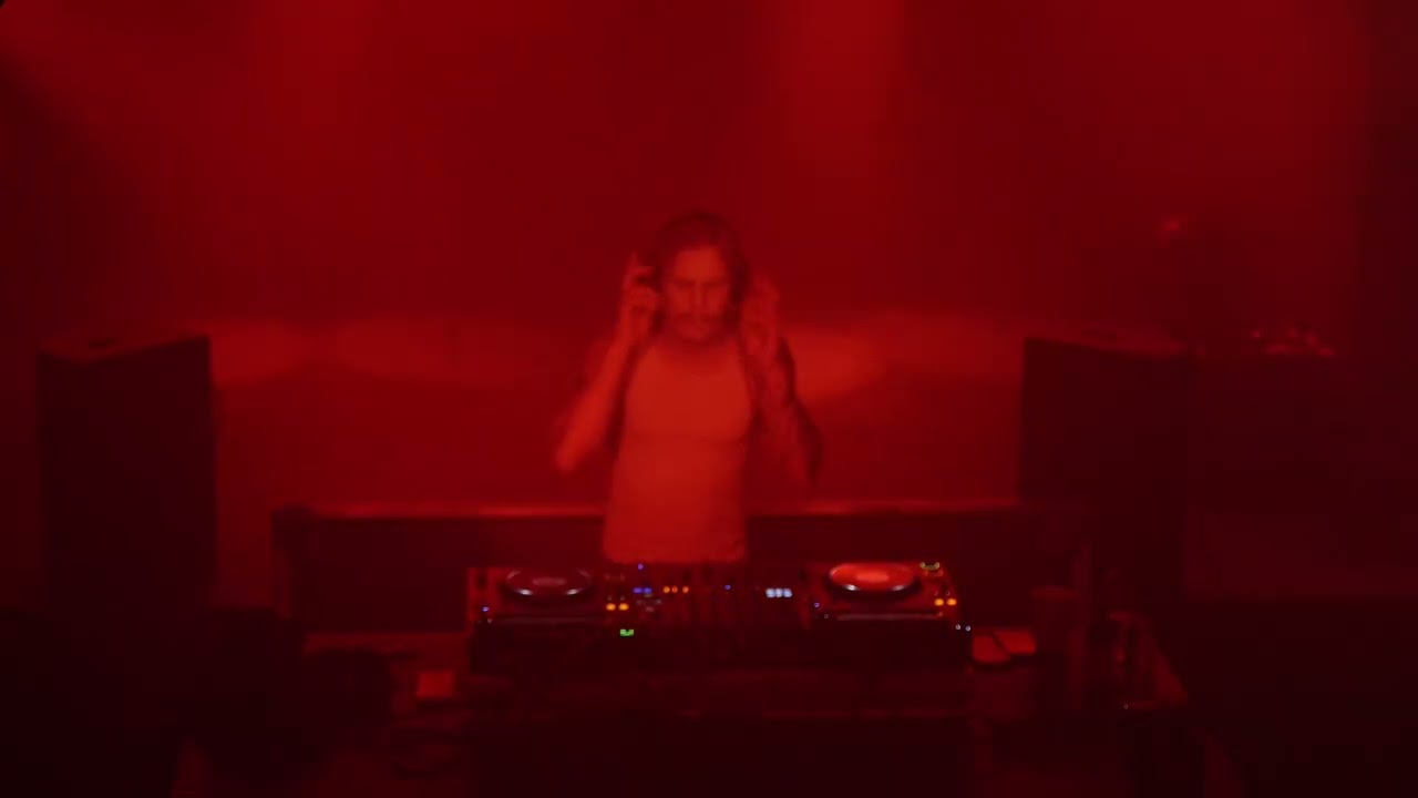 Kasper G live DJ set at TOLLHOUSE by better together ent.