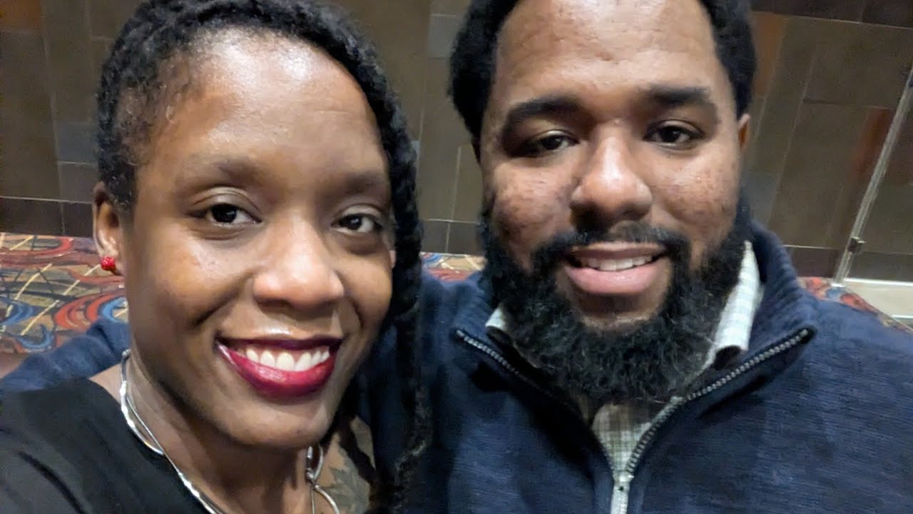 Comedy Show Date Night | Hecklers 😠