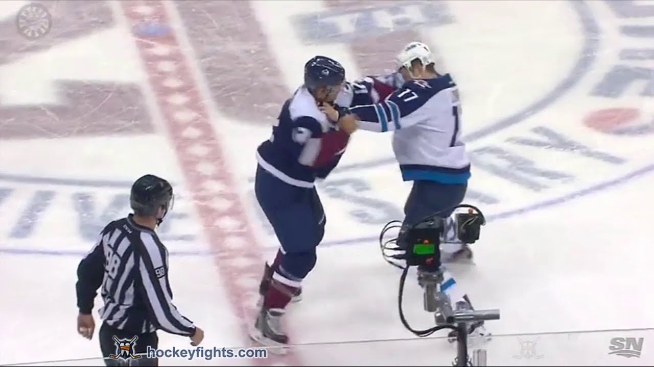 Adam Lowry vs Jarome Iginla Nov 28, 2015