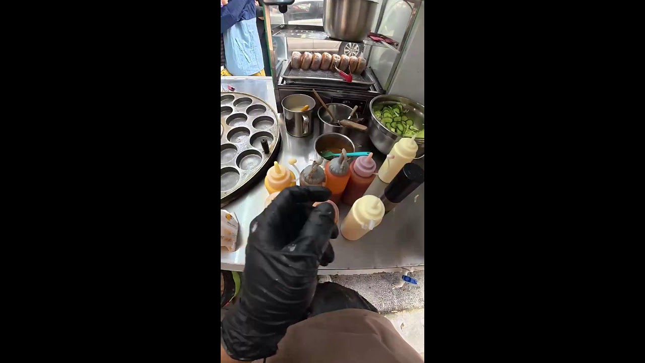 street snacks live broadcast