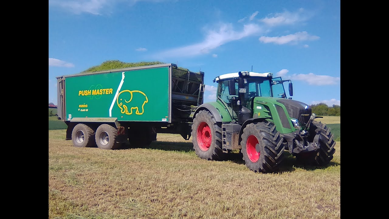 Fendt Vario in der Grünroggenernte 2017|Abschiebewagen|Hawe Silowagen