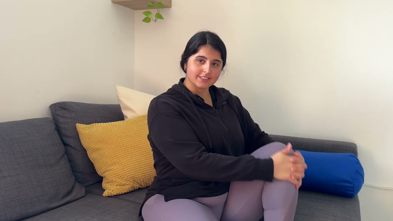 הדרכה להקלה בכאבי גב לנשים שסובלות מכאבי גב בישיבה מרובה