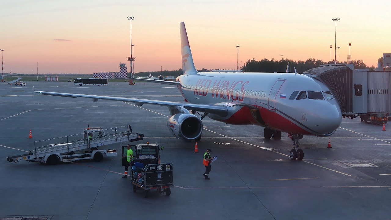 Airbus A320 а/к Red Wings | Рейс Санкт-Петербург - Тюмень