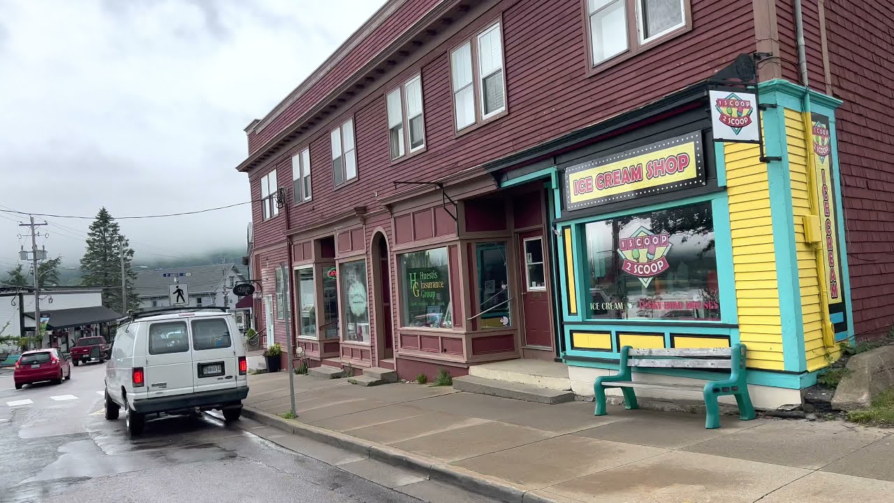 Driving Streets of Annapolis Royal, NS 4K