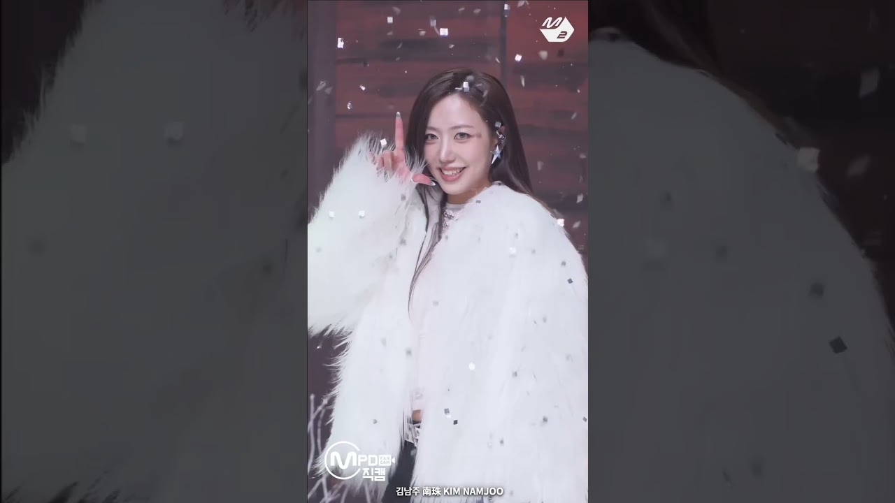Apink Love me More Fan Cam mixed (Love me more 雪精靈舞台混剪加中文字幕)