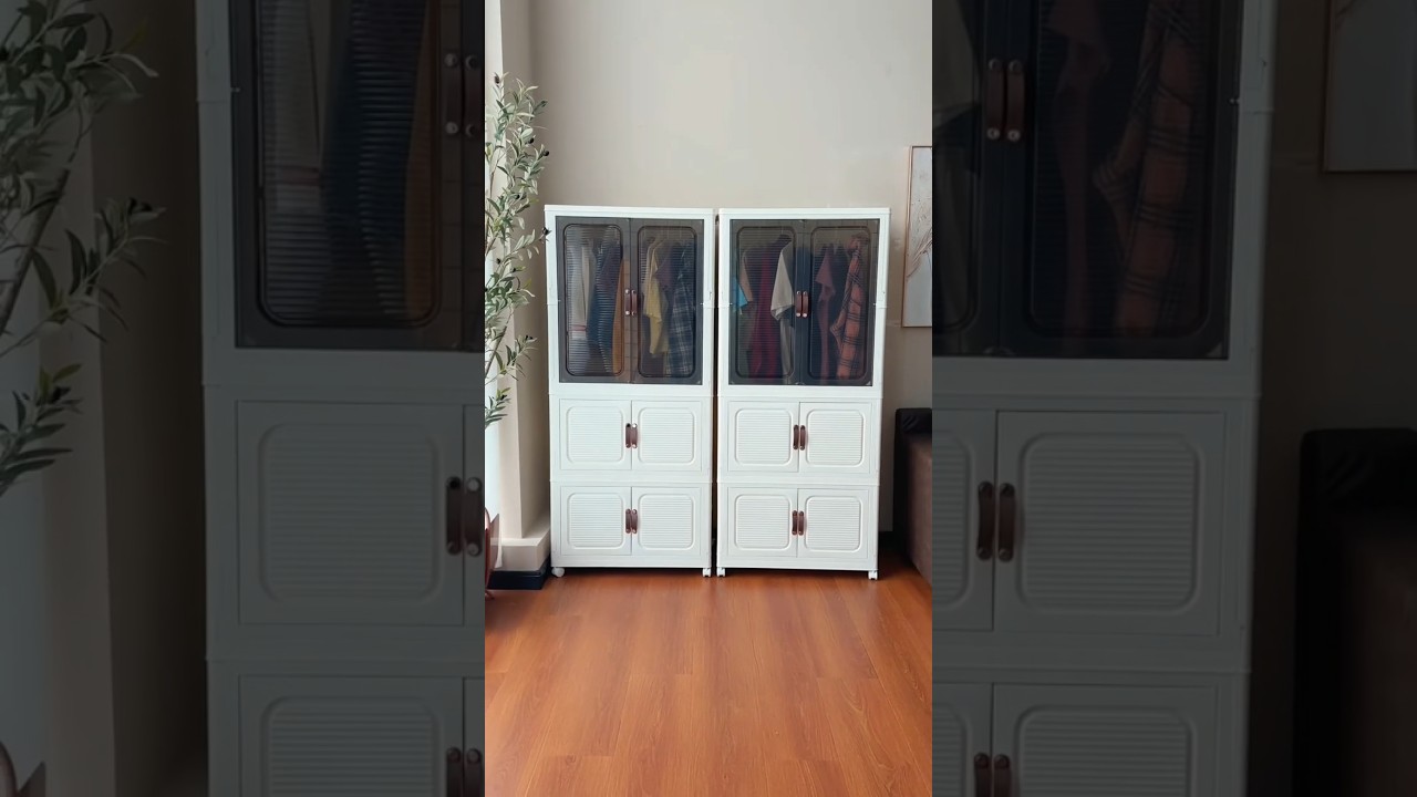 👗 Maximize your space and keep your clothes tidy with our Folding Wardrobe! Perfect for small rooms