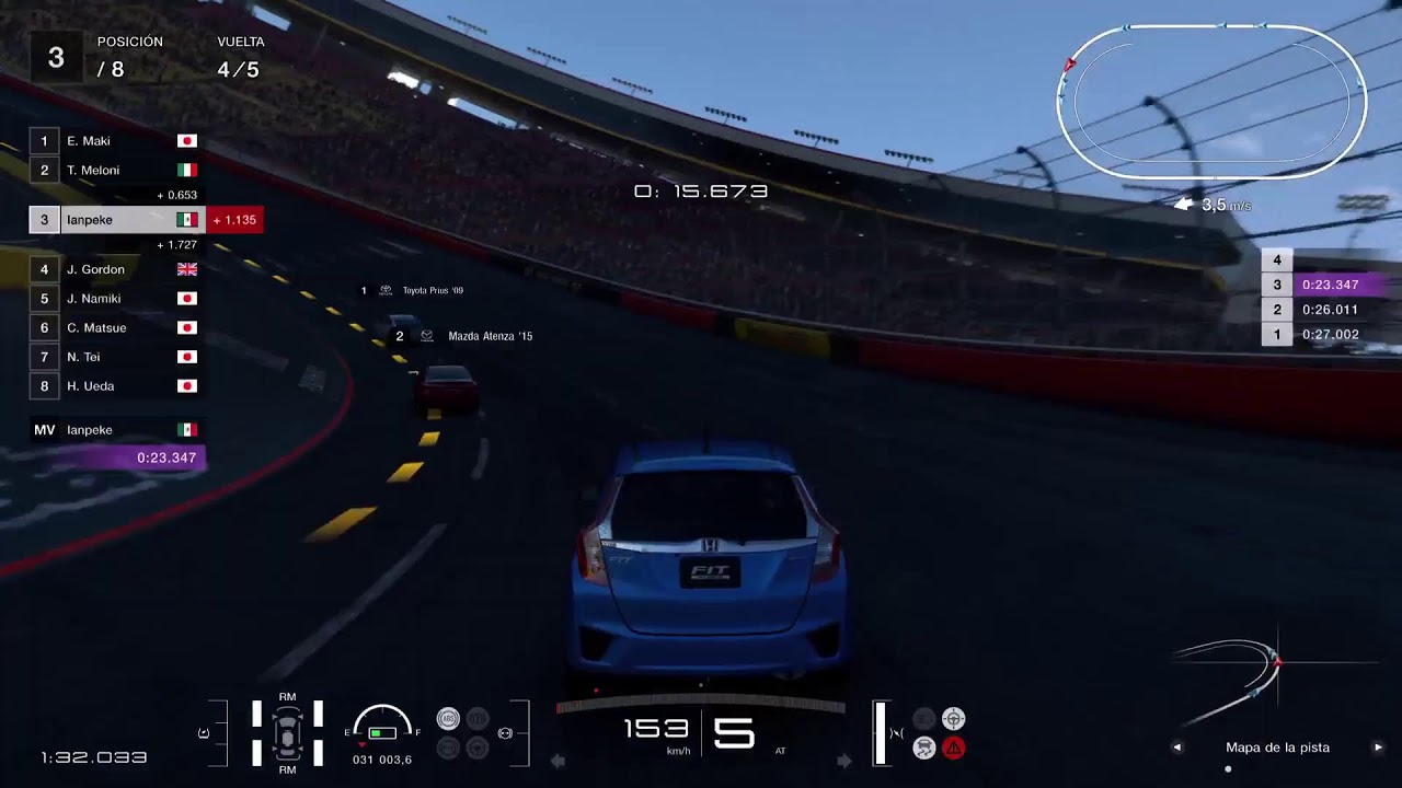 Jugando Gran Turismo 7