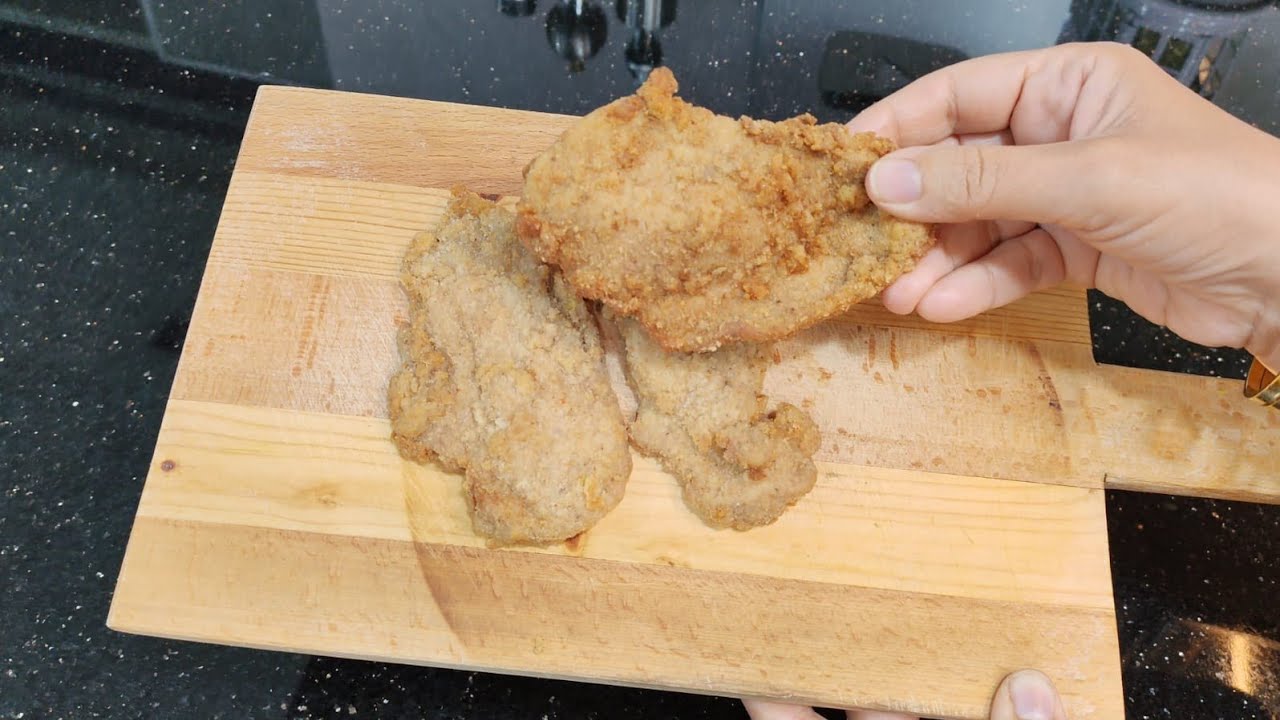 ندمت اني كنت برميهم زمان 🤷هتفطريهم وتسحريهم كمان 👌⁉️#بواقي_الفراخ