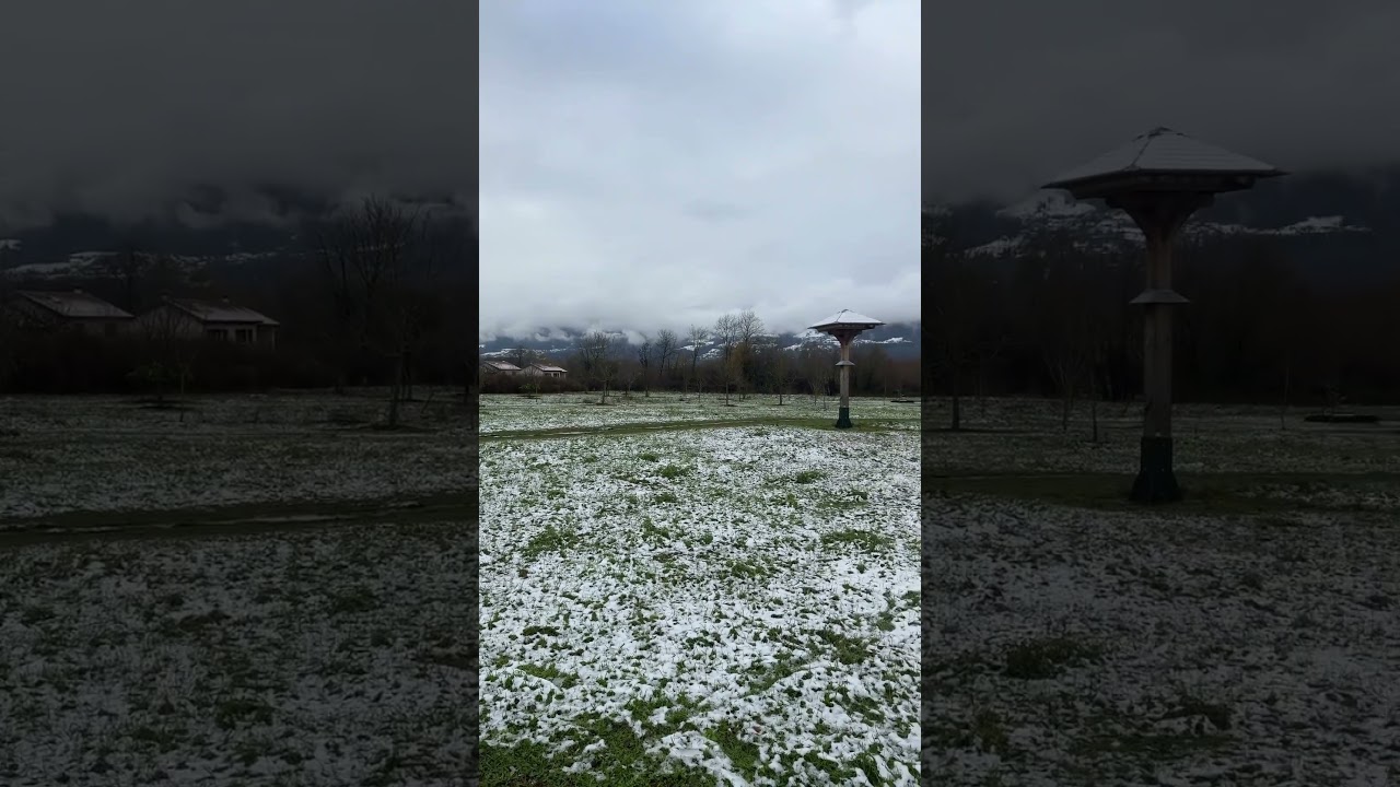 Commune de Crolles coinc&eacute;e entre la Dent de Crolles et le Beldonne