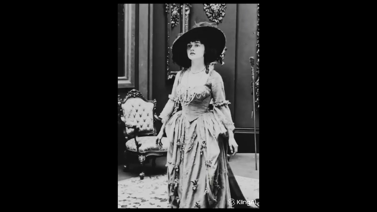 1910 women walking 260215b