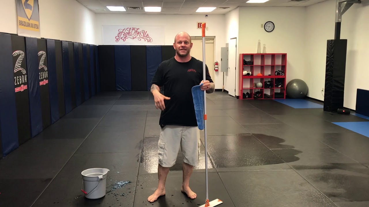 Brazilian Jiu Jitsu for Beginners - Cleaning the BJJ mats
