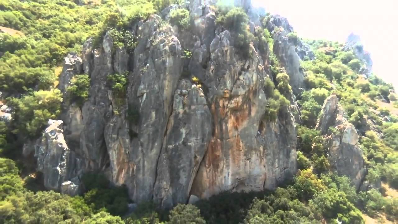 Acceso Vías de Escalada   Espiel Albergue de Espiel 2