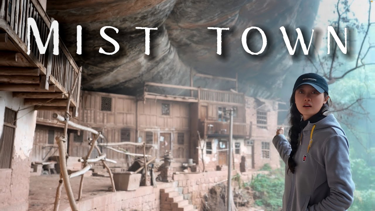 Exploring a Hidden Cave Village in China : Home of the Tujia People