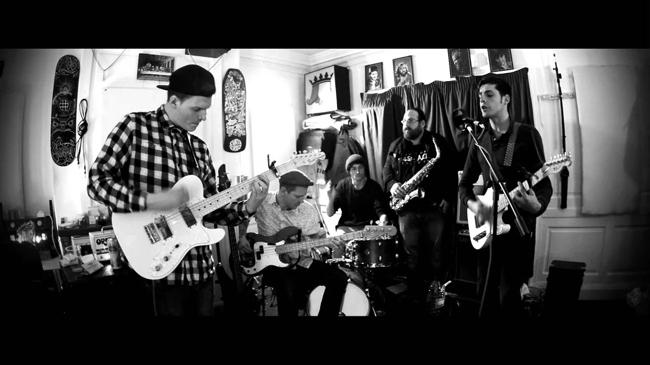 The Tomcats- Monday Morning (Live at Fox Hole Studios, Bristol)