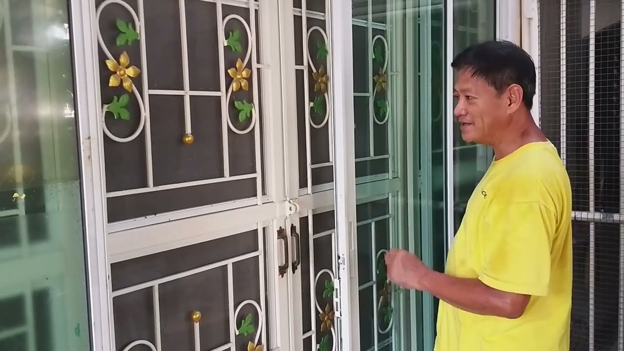 เปลี่ยนลูกล้อประตูบานเลื่อน