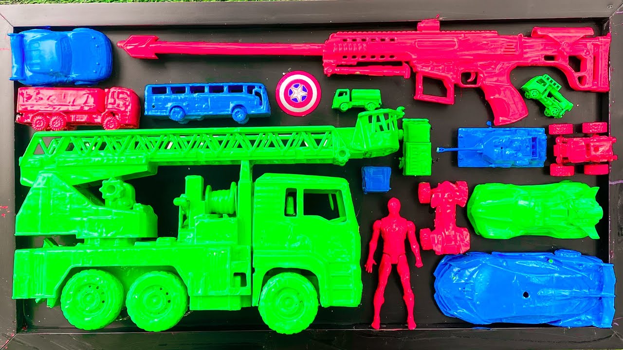 Membersihkan mobil mobilan, mobil damkar, avengers, loader, mobil monster, tank baja, motor atv