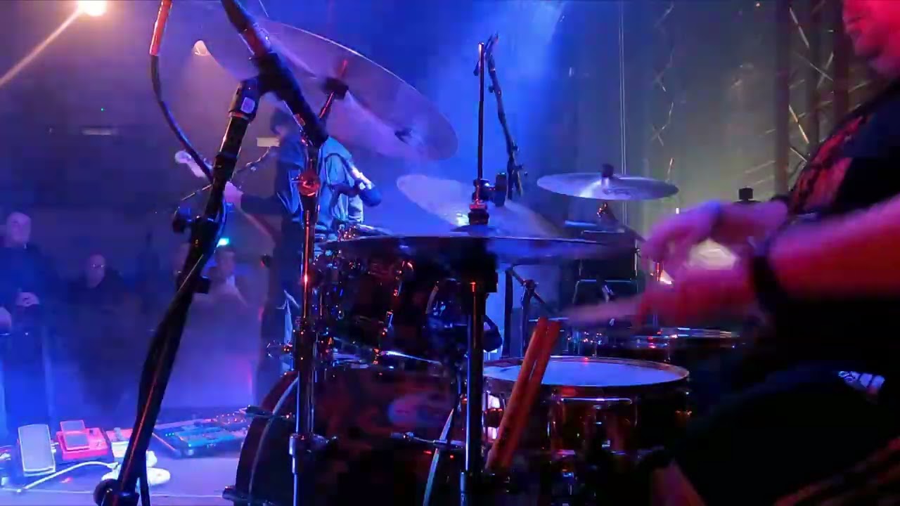Red Giant - Tell Me Live Roms Chester Troy Redfern Tour 2025 - John Joe Drum Cam